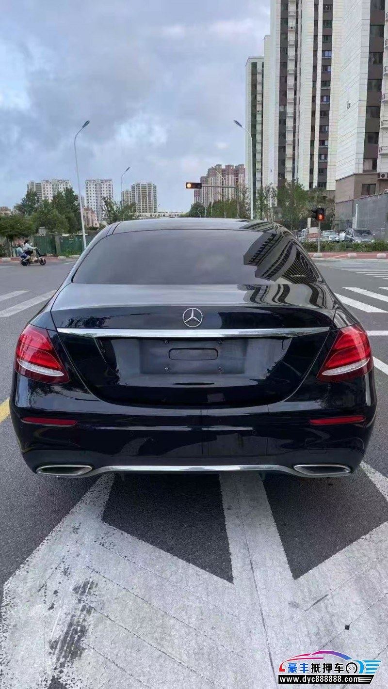 18年奔驰E轿车抵押车出售