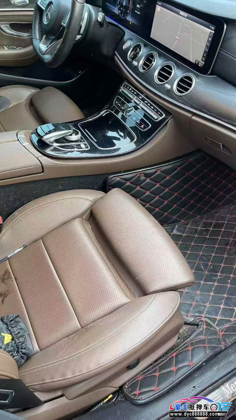 18年奔驰E轿车抵押车出售