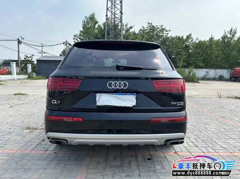 16年奥迪Q7轿车抵押车出售