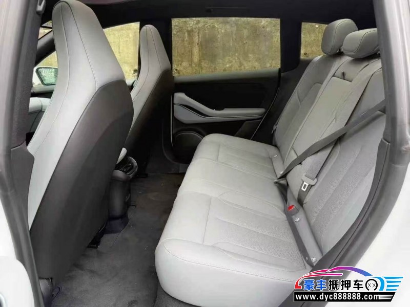 25年蔚来ET5轿车抵押车出售