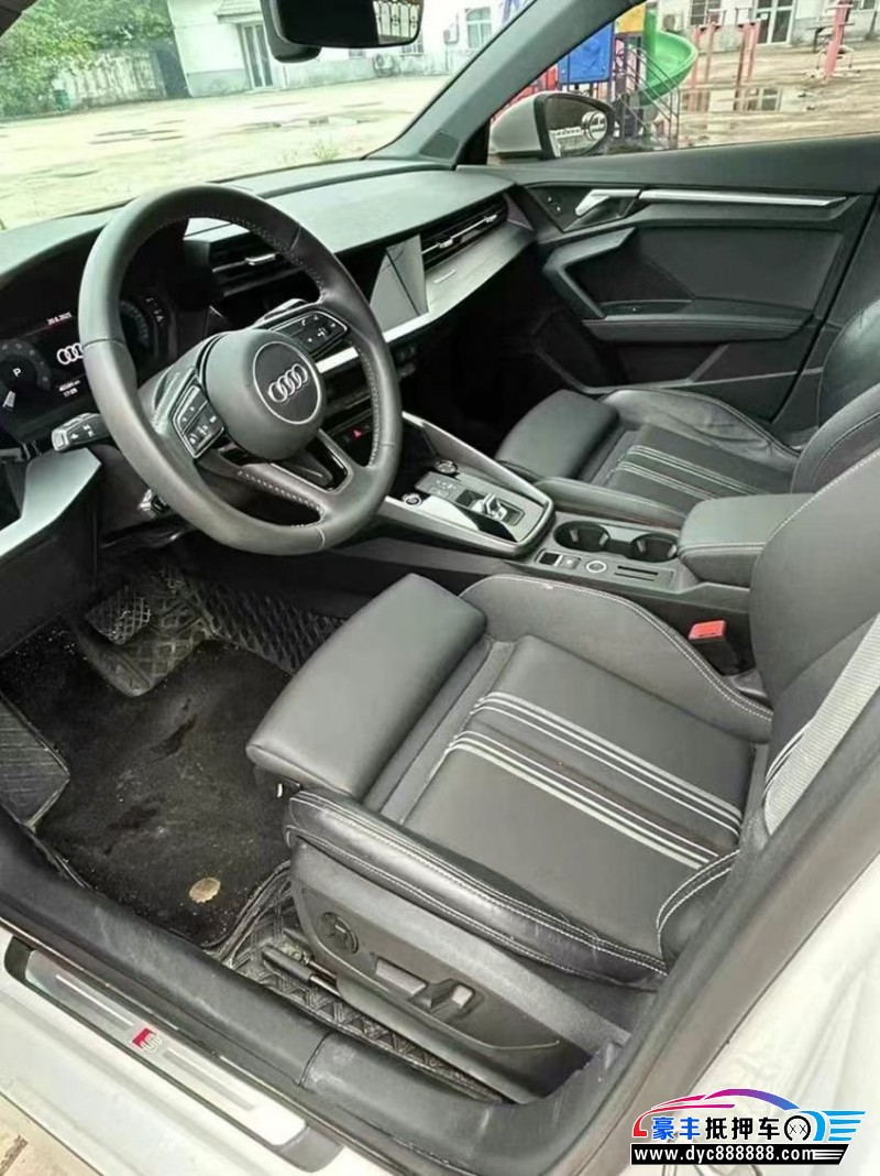 22年奥迪A3轿车抵押车出售