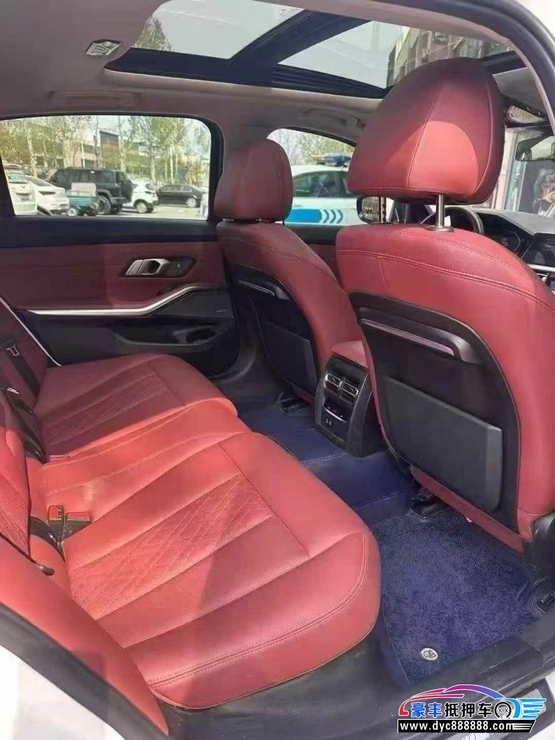 22年宝马3系轿车抵押车出售