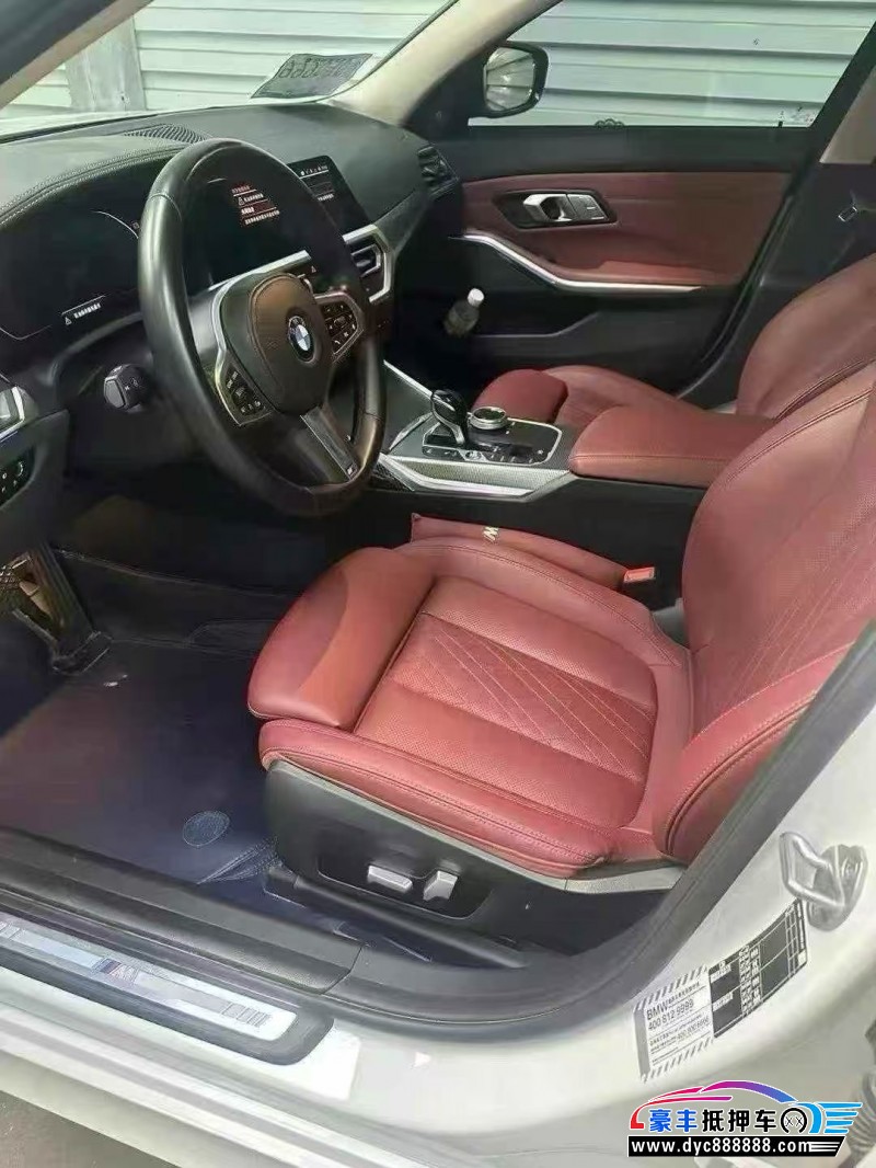 22年宝马3系轿车抵押车出售