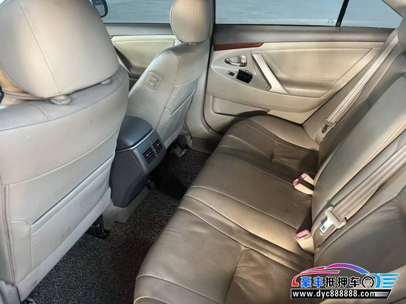 15年丰田凯美瑞轿车抵押车出售