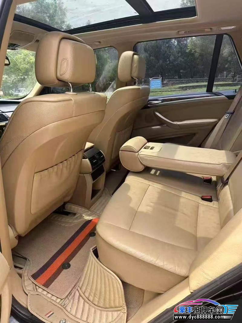 13年宝马X5轿车抵押车出售