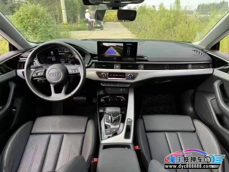 22年奥迪A5轿车抵押车出售