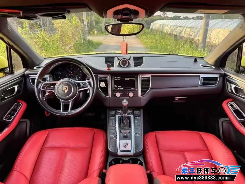 16年保时捷Macan迈凯轿车抵押车出售