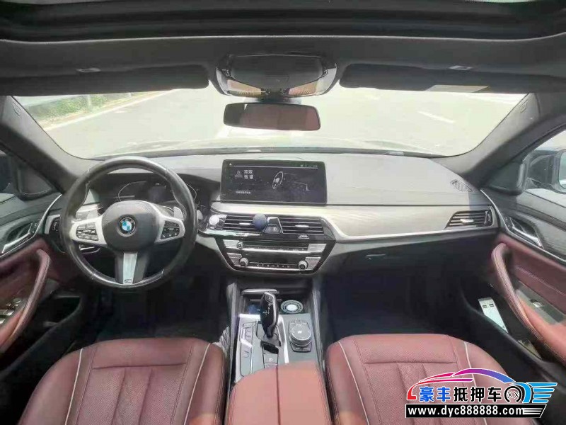 21年宝马5系轿车抵押车出售