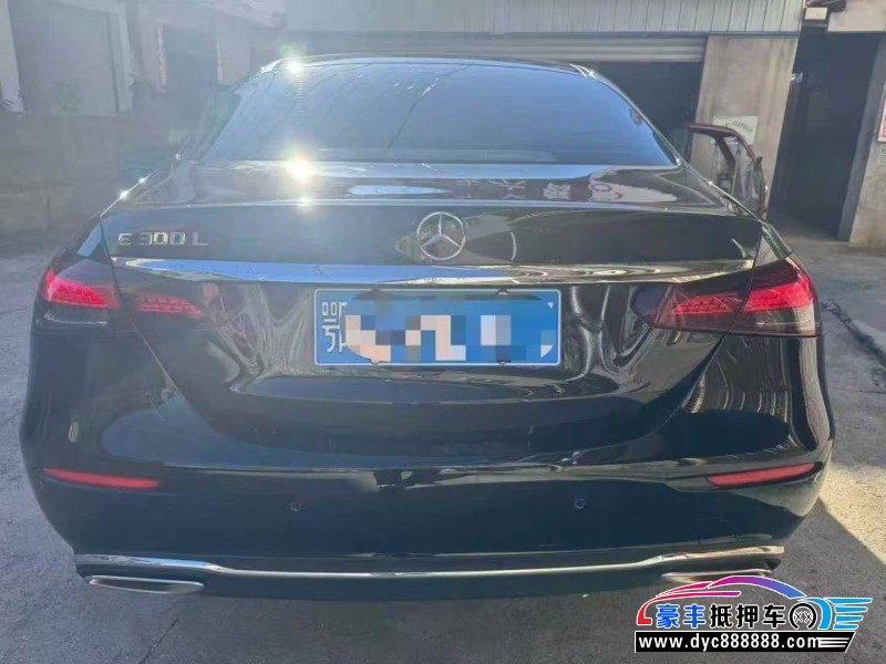 22年奔驰E轿车抵押车出售