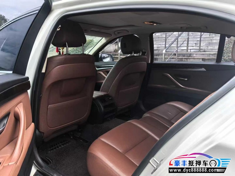 17年宝马5系轿车抵押车出售