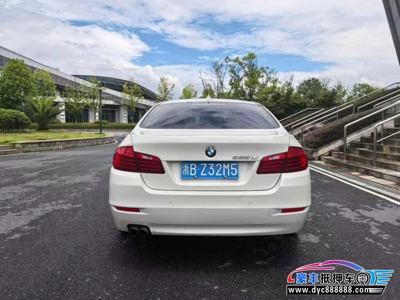 17年宝马5系轿车抵押车出售