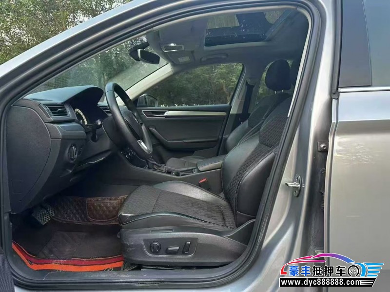 18年斯柯达速派轿车抵押车出售