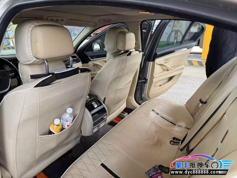 11年宝马5系轿车抵押车出售