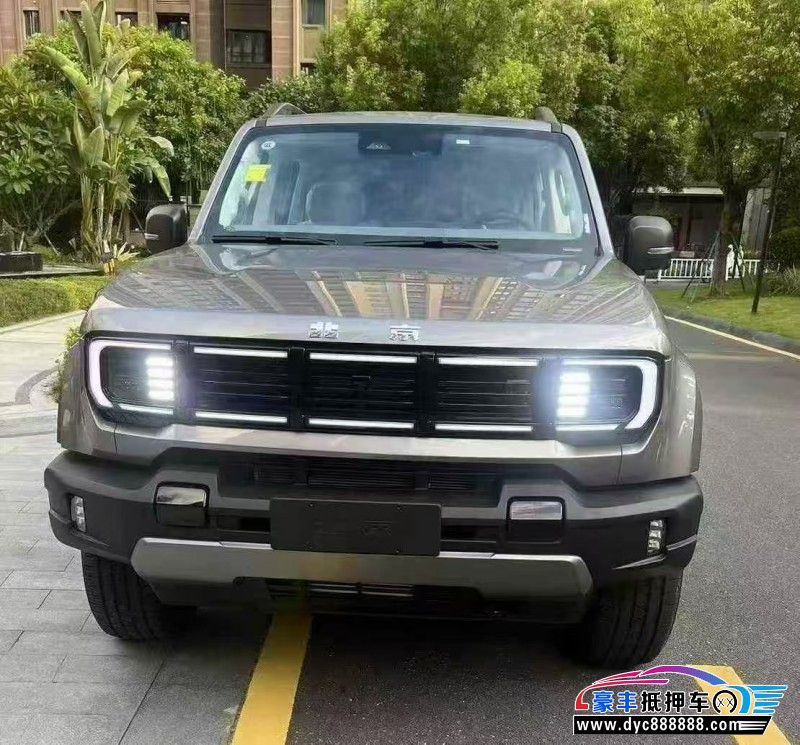 25年北京BJ40轿车抵押车出售