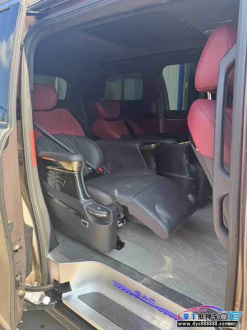 23年传祺M8轿车抵押车出售