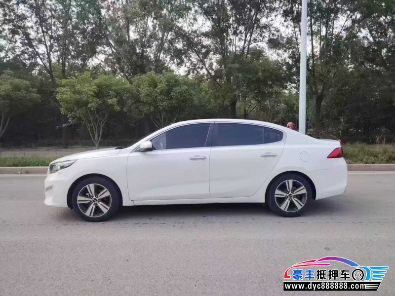 19年起亚K4轿车抵押车出售