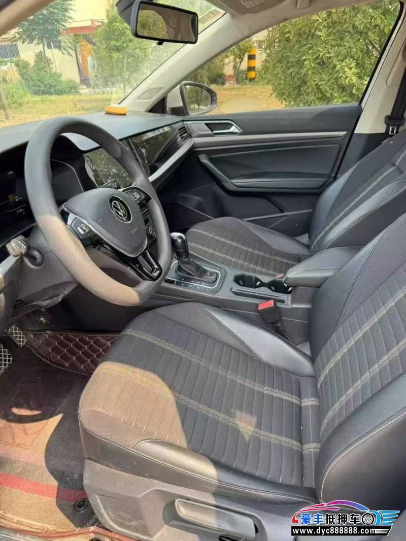 21年大众朗逸轿车抵押车出售