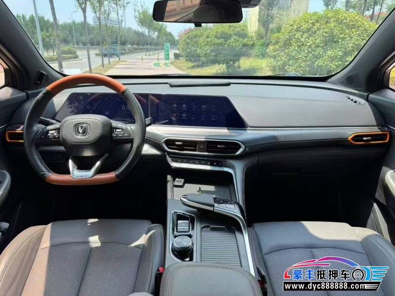 22年长安长安UNI轿车抵押车出售