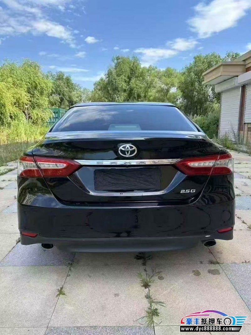 18年丰田凯美瑞轿车抵押车出售