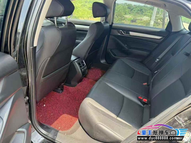 22年本田雅阁轿车抵押车出售