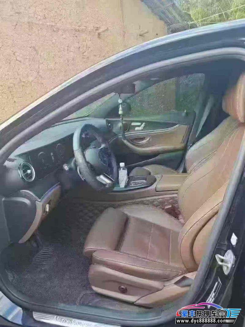 22年奔驰E轿车抵押车出售