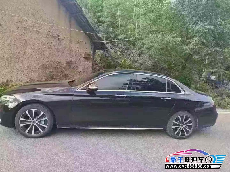 22年奔驰E轿车抵押车出售