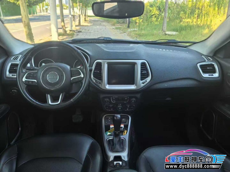 19年Jeep指南者轿车抵押车出售