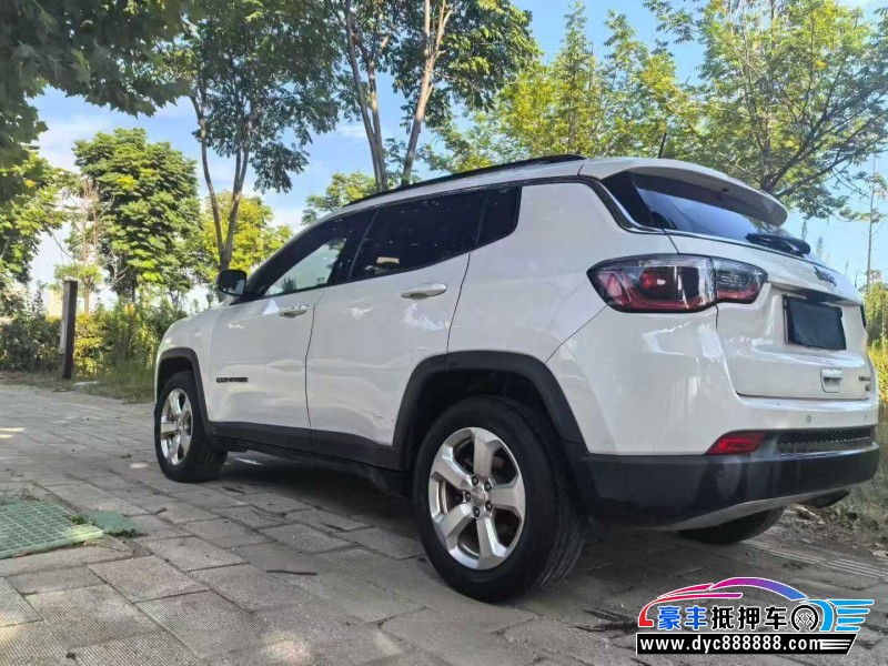 19年Jeep指南者轿车抵押车出售