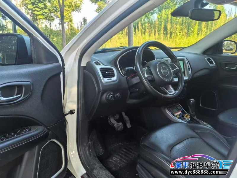 19年Jeep指南者轿车抵押车出售