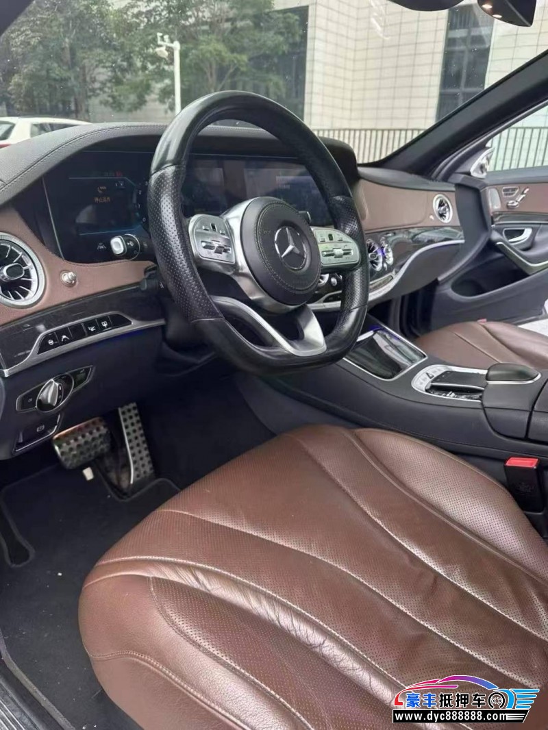 19年奔驰S轿车抵押车出售