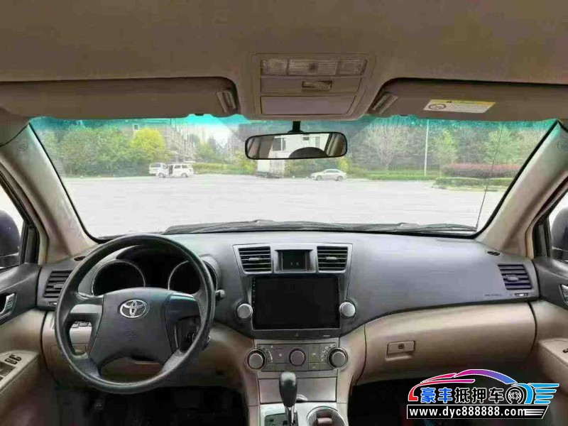 13年丰田汉兰达轿车抵押车出售