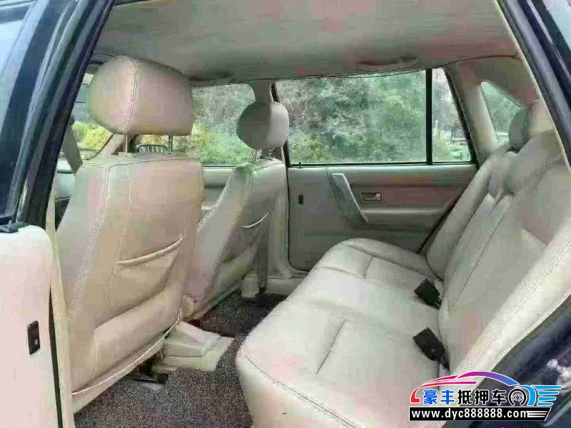 13年大众桑塔纳轿车抵押车出售