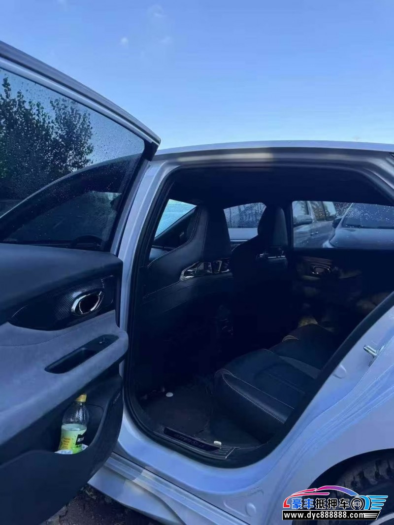 24年传祺影豹轿车抵押车出售