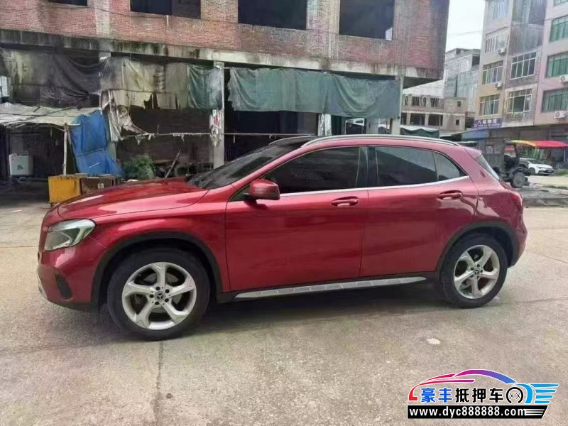 19年奔驰GLA轿车抵押车出售