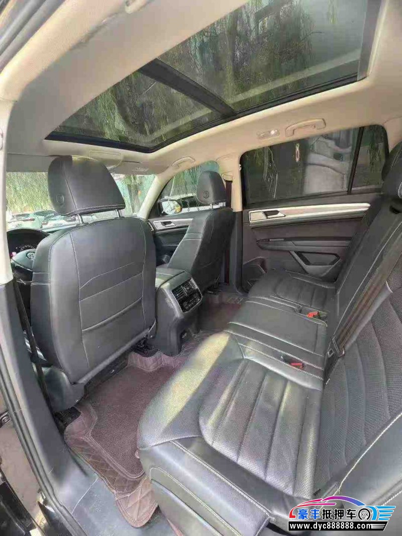 20年大众途昂轿车抵押车出售