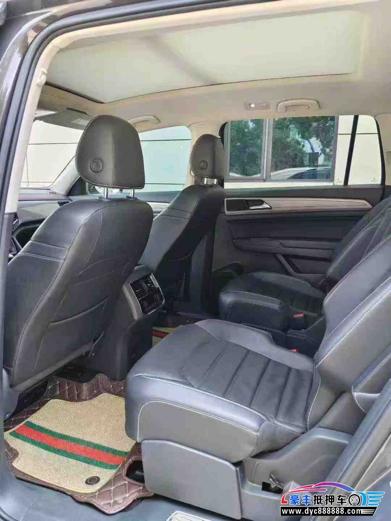 17年大众途昂轿车抵押车出售