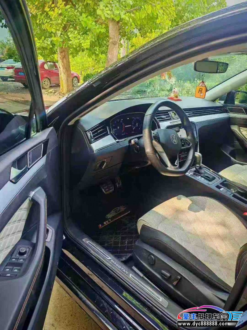 24年大众迈腾轿车抵押车出售