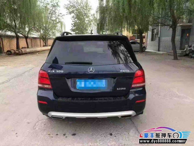 13年奔驰GLK轿车抵押车出售