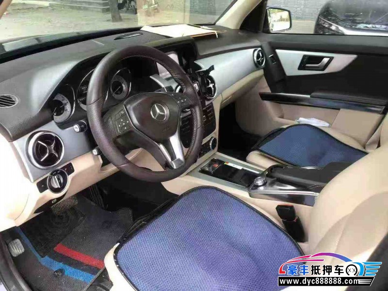 13年奔驰GLK轿车抵押车出售