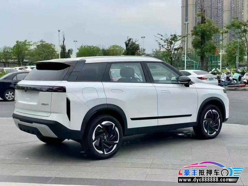 25年奇瑞探索轿车抵押车出售