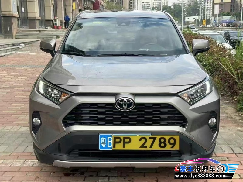 20年丰田RAV4轿车抵押车出售