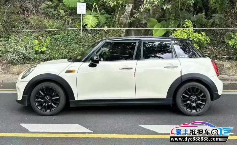 16年宝马MINI轿车抵押车出售