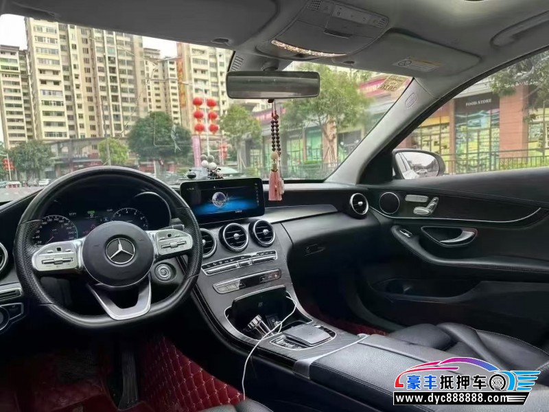 20年奔驰C轿车抵押车出售