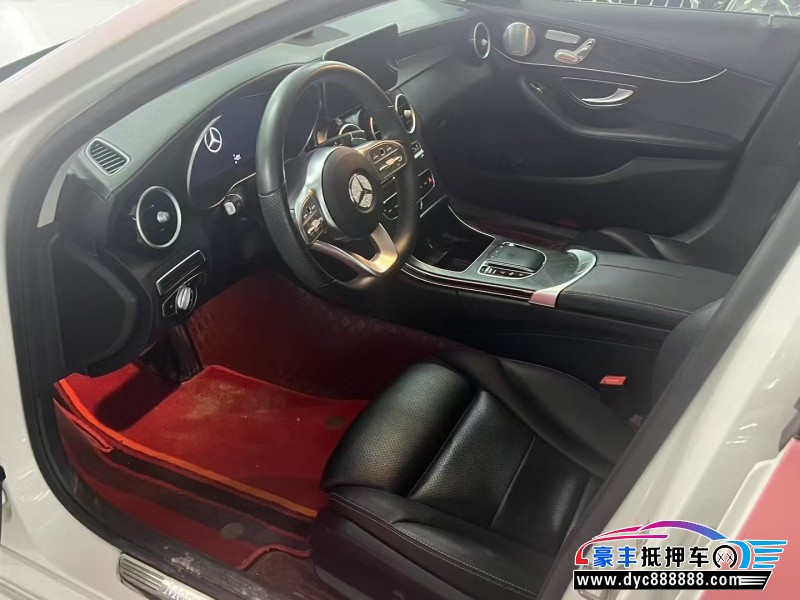 21年奔驰C轿车抵押车出售