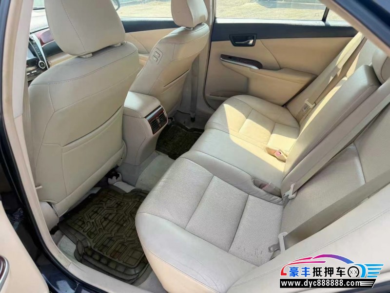 13年丰田凯美瑞轿车抵押车出售