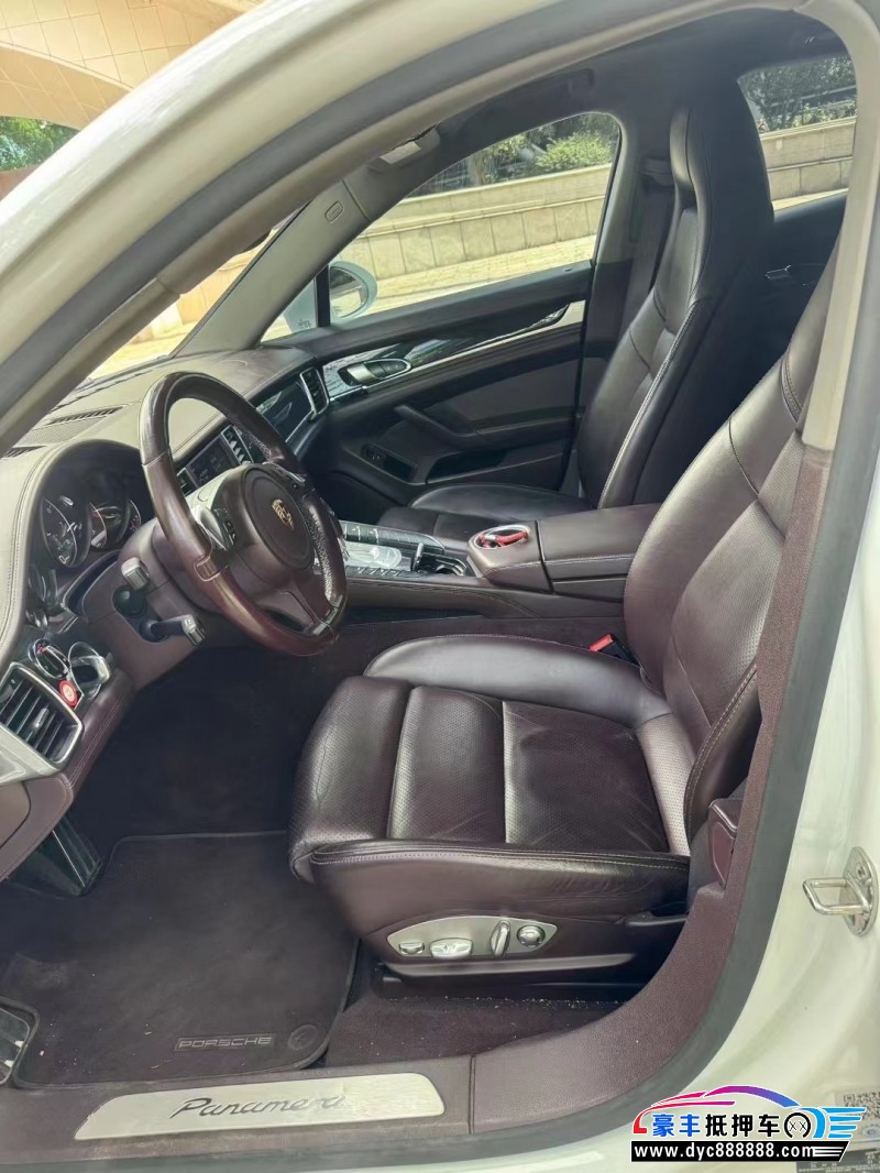 15年保时捷帕纳梅拉轿车抵押车出售