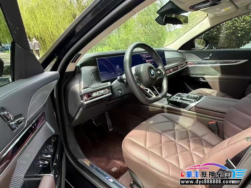 24年宝马7系轿车抵押车出售