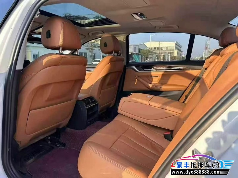 18年宝马5系轿车抵押车出售