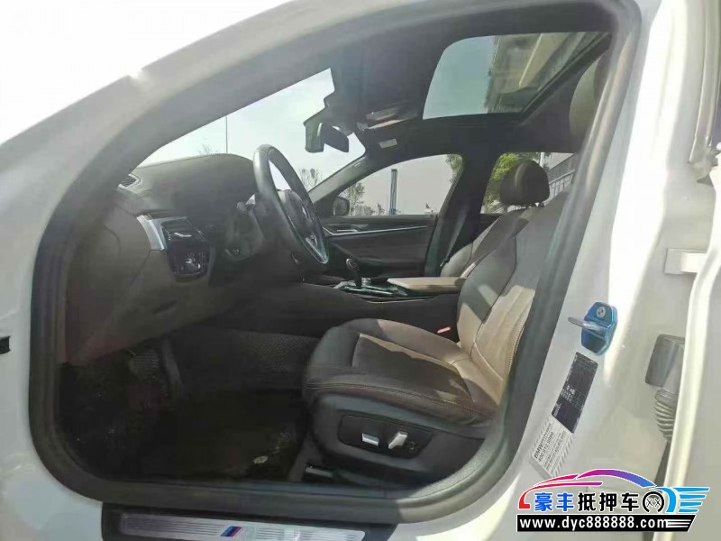20年宝马5系轿车抵押车出售