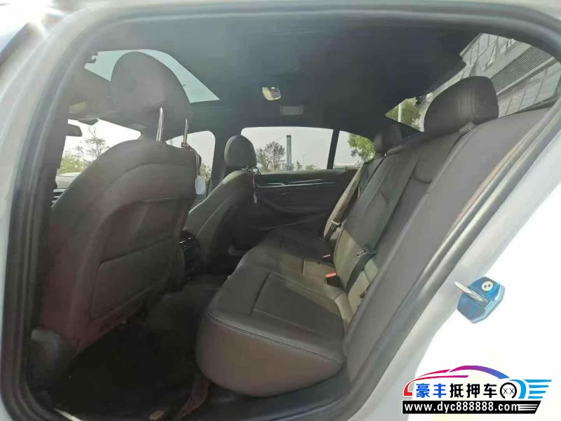 20年宝马5系轿车抵押车出售